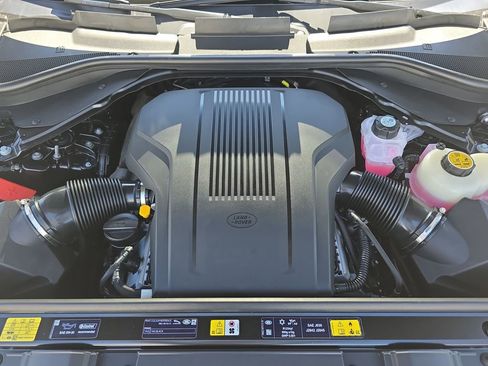 New 2026 Land Rover Range Rover SE AWD/4WD image 32