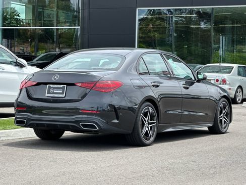 Used 2023 Mercedes-Benz C 300 Sedan image 3