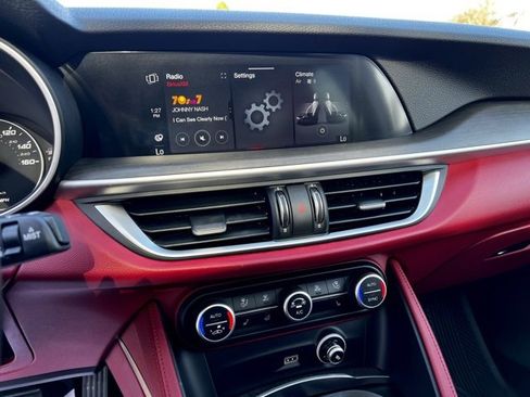 Used 2020 Alfa Romeo Stelvio Ti w/ Nero Edizione image 41