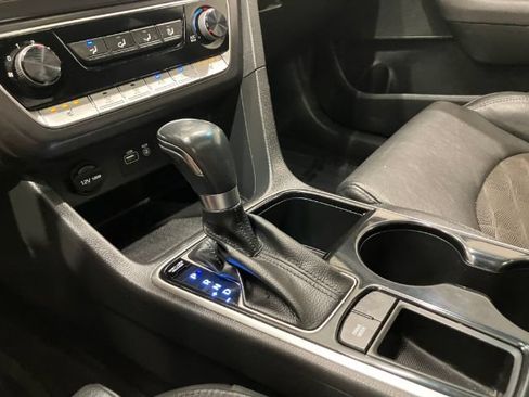 Used 2018 Hyundai Sonata Sport FWD image 26