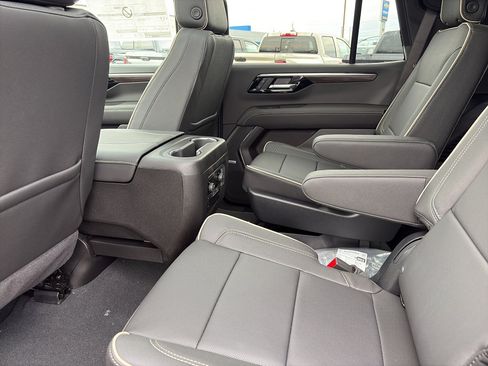 New 2026 Chevrolet Tahoe Premier w/ Sun And Tow Package AWD/4WD image 16