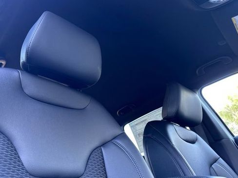 New 2026 Jeep Compass Latitude image 17