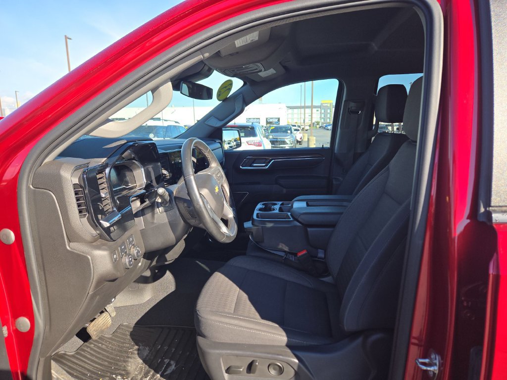 Used 2023 Chevrolet Silverado 1500 LT w/ Protection Package AWD/4WD image 17