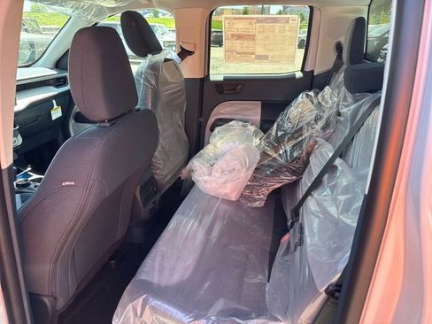 New 2026 Ford Maverick XLT w/ XLT Luxury Package FWD image 10
