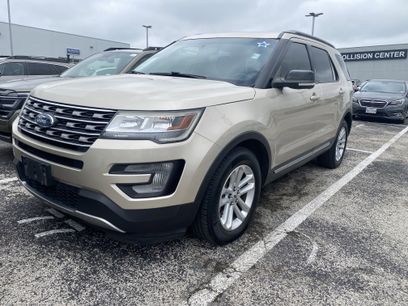 Used 2017 Ford Explorer XLT w/ Equipment Group 201A