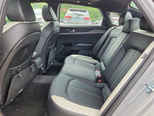 Used 2025 Kia K5 GT-Line w/ GT-Line Premium Package AWD/4WD image 10