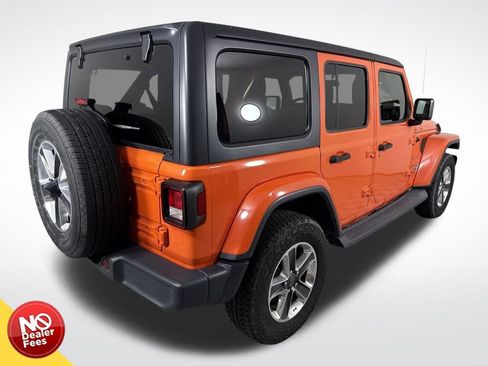 Used 2019 Jeep Wrangler Unlimited Sahara image 3