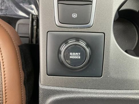 Certified 2025 Ford Bronco Sport Outer Banks w/ Outer Banks Tech Package+ AWD/4WD image 20