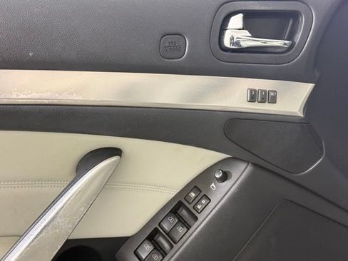 Used 2009 INFINITI G37 Convertible w/ Premium Pkg RWD image 15