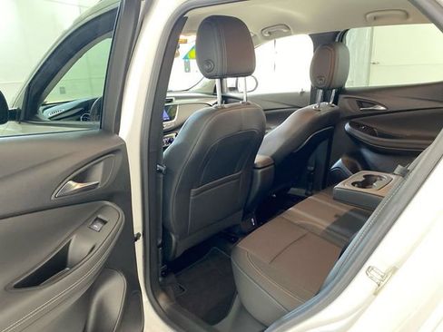 Used 2023 Buick Encore GX Select w/ Sport Touring Package image 29