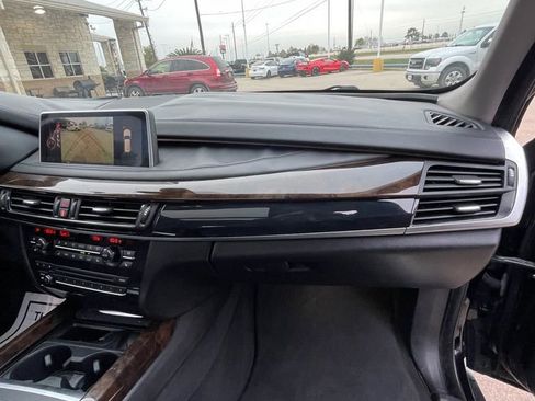 Used 2015 BMW X5 xDrive50i image 34