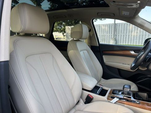 Certified 2022 Audi Q5 2.0T Premium Plus image 29