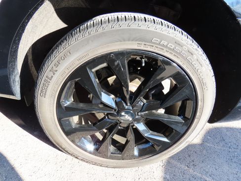 Used 2023 Kia Sorento SX image 37