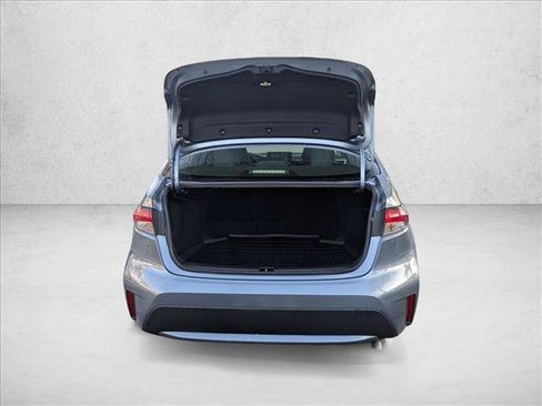 Used 2022 Toyota Corolla LE image 6