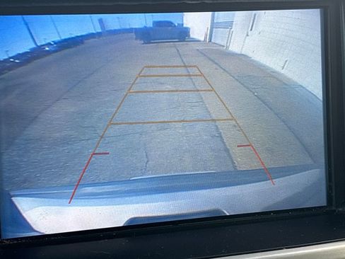 Used 2018 GMC Yukon SLT image 9