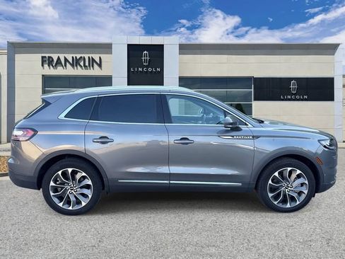 Used 2023 Lincoln Nautilus Reserve w/ Equipment Group 201A AWD/4WD image 8