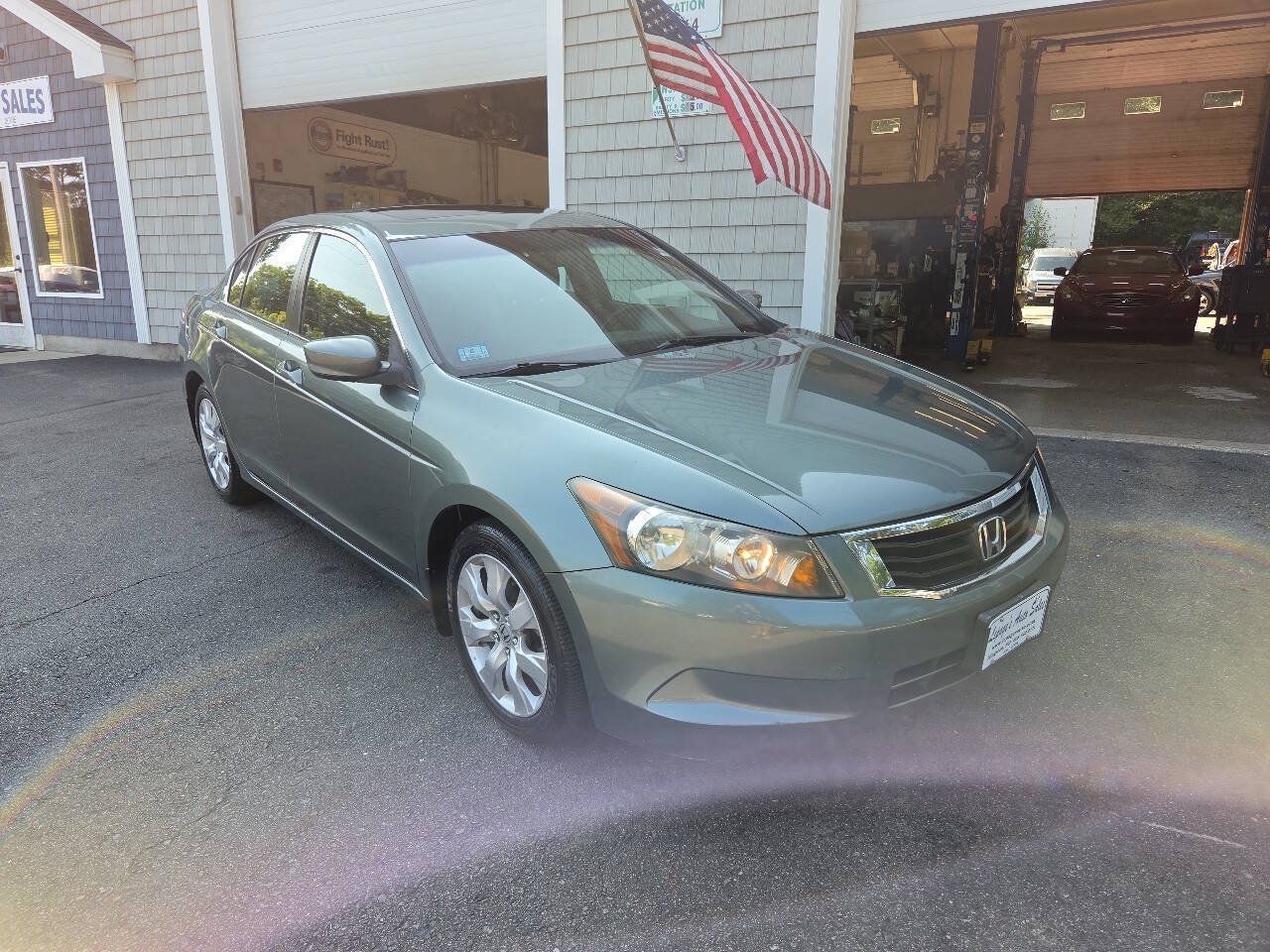Used 2009 Honda Accord EX-L image 2