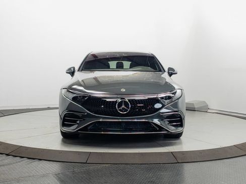 Used 2024 Mercedes-Benz EQS 580 4MATIC Sedan image 2