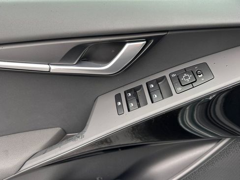 New 2026 Kia Niro Wind image 11