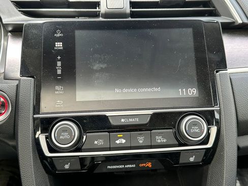 Used 2018 Honda Civic Touring image 28
