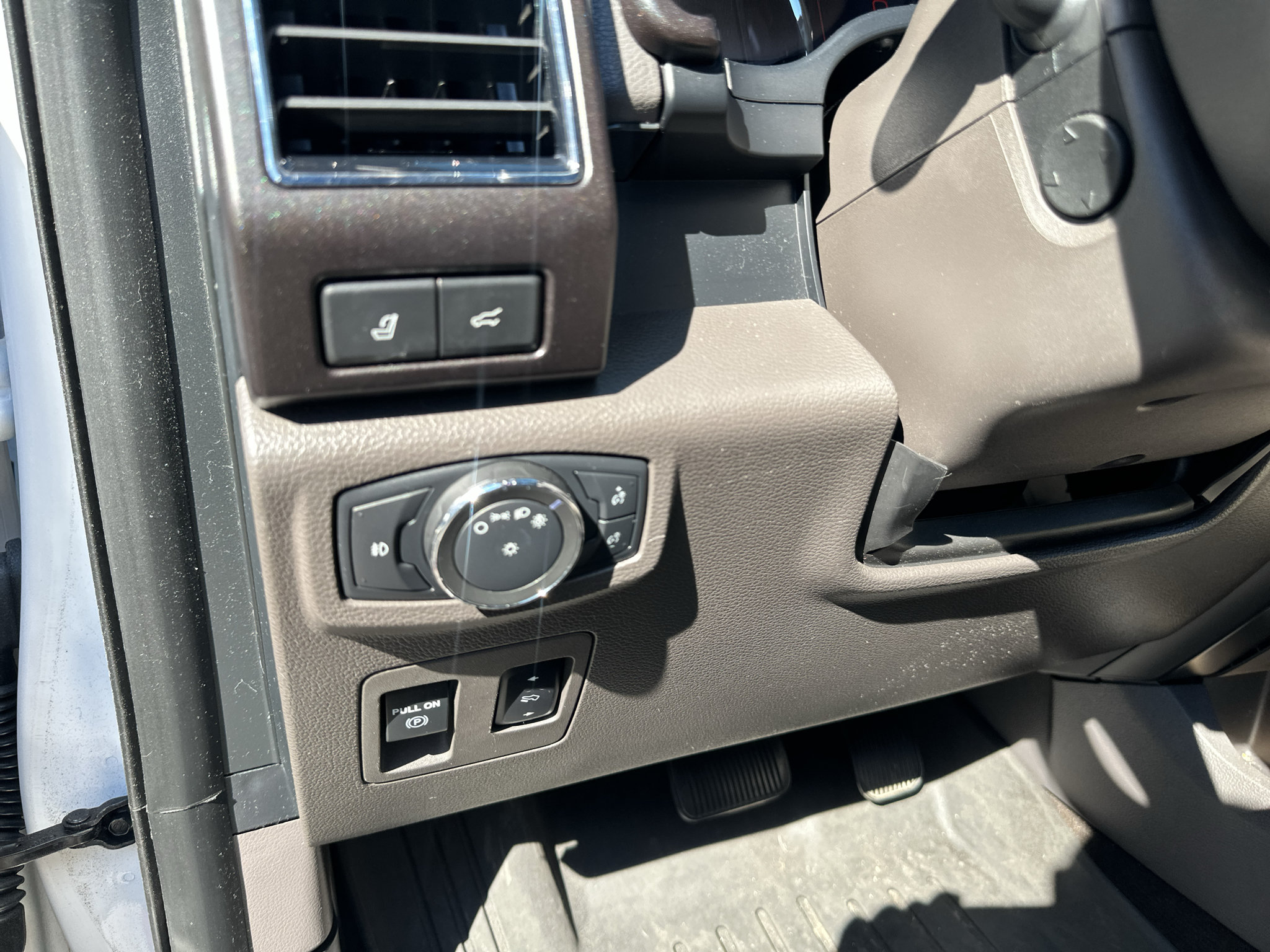 Used 2019 Ford Expedition Max Limited w/ Equipment Group 301A RWD image 21