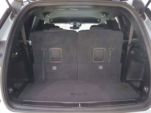 Used 2024 Jeep Grand Cherokee L Laredo RWD image 12
