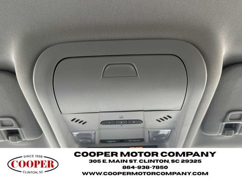Used 2024 GMC Terrain AT4 w/ Tech Package AWD/4WD image 23