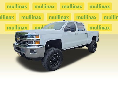 Used 2015 Chevrolet Silverado 2500 LTZ w/ Duramax Plus Package AWD/4WD image 14