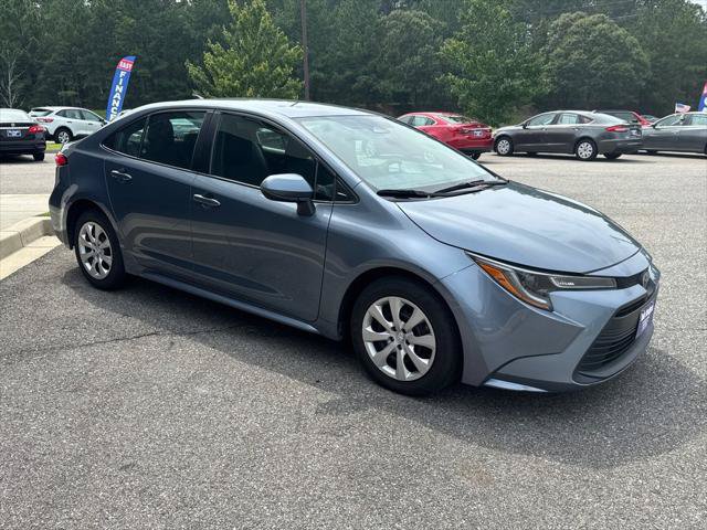 Used 2024 Toyota Corolla LE FWD image 3