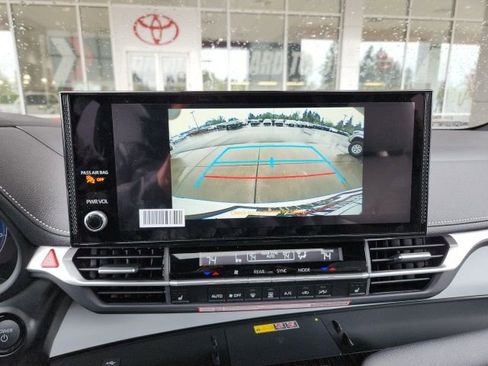 New 2026 Toyota Sienna XSE image 32