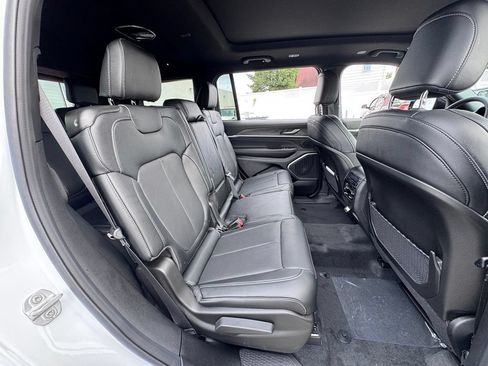 New 2026 Jeep Grand Cherokee L Limited AWD/4WD image 21
