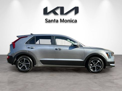 Certified 2023 Kia Niro LX FWD image 8