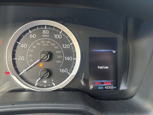 Used 2021 Toyota Corolla LE FWD image 14