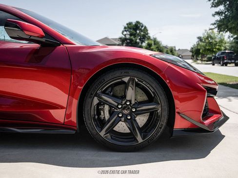 Used 2023 Chevrolet Corvette Z06 w/ Z07 Performance Package RWD image 62