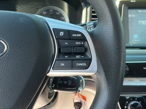 Used 2018 Hyundai Sonata SE FWD image 15