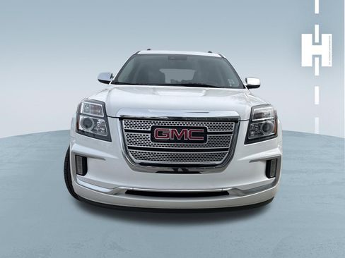 Used 2017 GMC Terrain Denali image 2