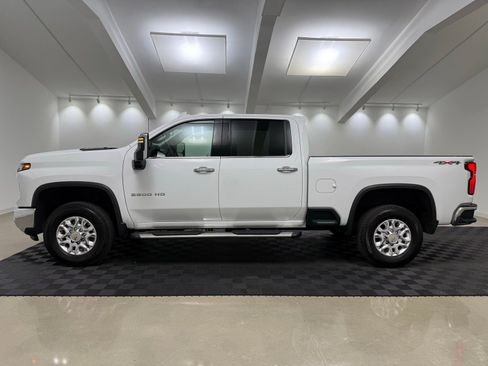 Used 2024 Chevrolet Silverado 2500 LTZ image 5