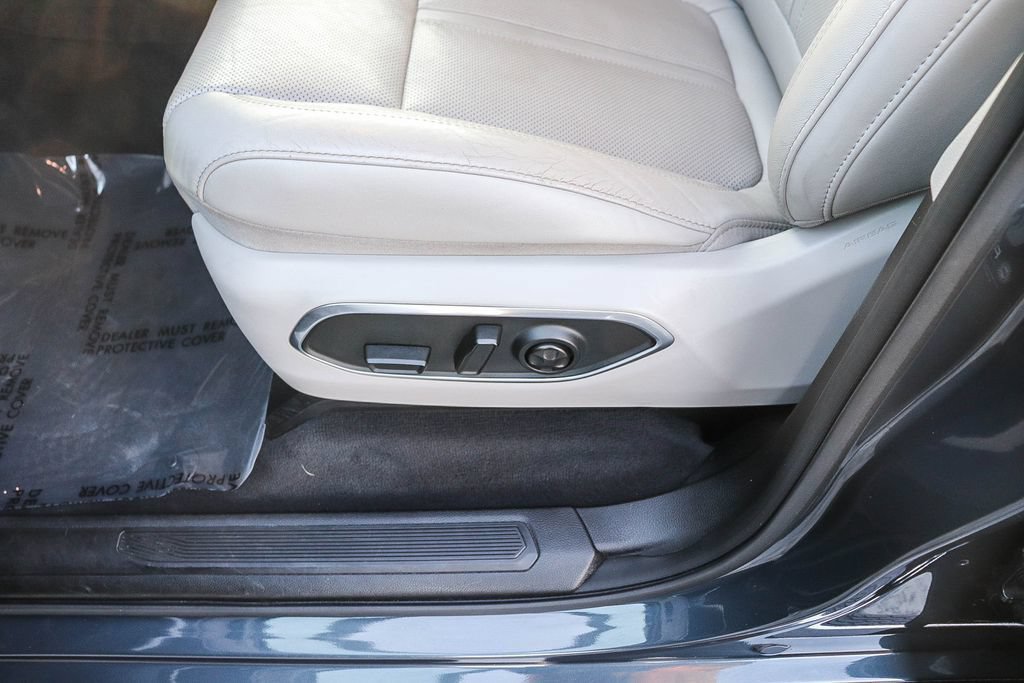 Used 2024 Jeep Wagoneer Series II AWD/4WD image 25