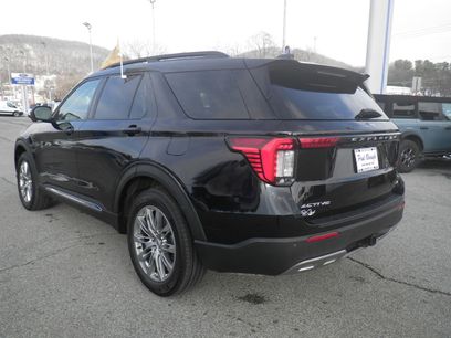 Certified 2025 Ford Explorer Active w/ Active Comfort Package
