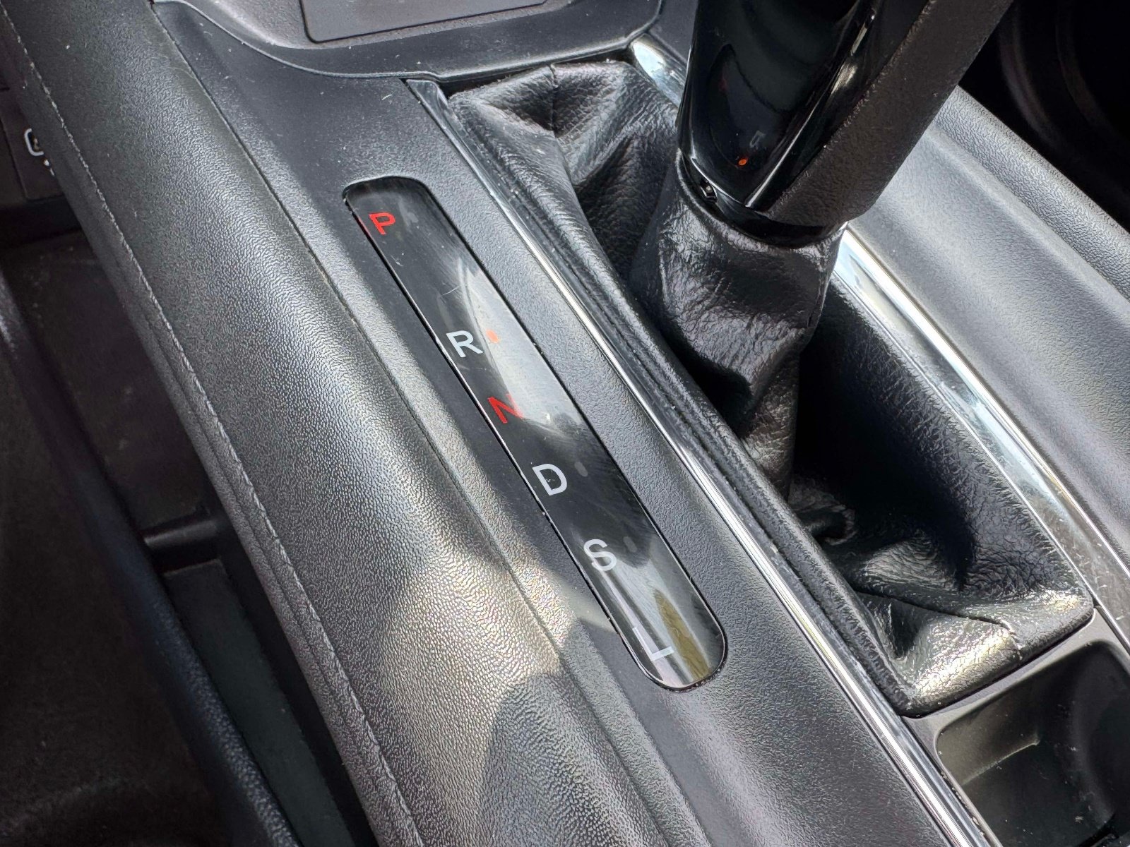 Used 2022 Honda HR-V LX image 36