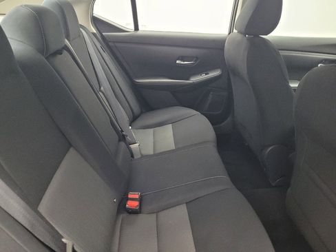 Used 2020 Nissan Sentra SV image 19