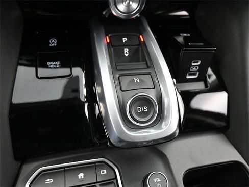 Used 2024 Acura MDX FWD w/ Technology Package image 18