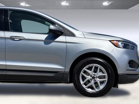 Used 2024 Ford Edge SEL image 35