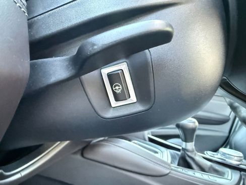 Used 2016 BMW M3 image 12