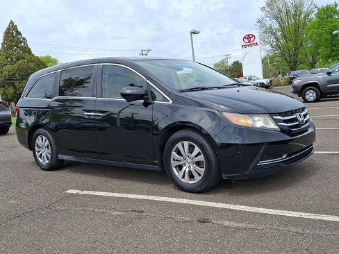 Used 2017 Honda Odyssey EX image 1