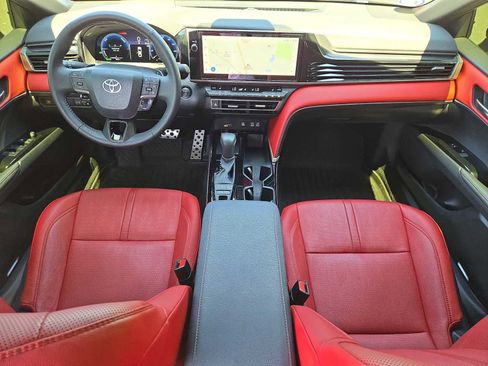 Used 2025 Toyota Camry XSE FWD image 14