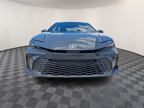 Used 2025 Toyota Camry SE FWD image 2