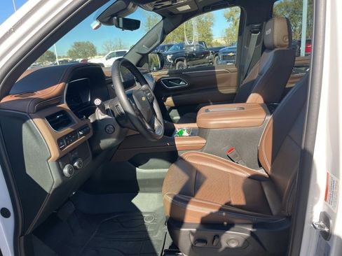 Used 2023 Chevrolet Tahoe High Country image 15