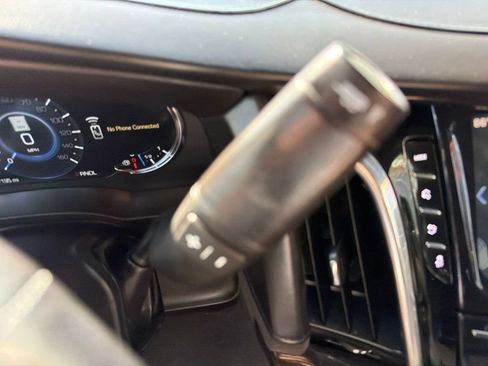Used 2019 Cadillac Escalade ESV Platinum w/ Escalade Sport Edition AWD/4WD image 30