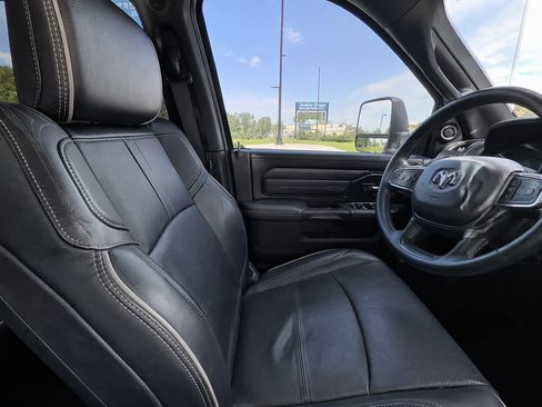 Used 2023 RAM 2500 Limited AWD/4WD image 12